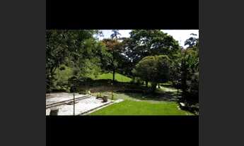 Imagem 4: Fazenda/Sítio/Chácara para aluguel e venda possui 700 metros quadrados com 6 quartos