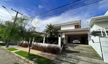 Imagem 3: Casa para aluguel com 400 metros quadrados com 5 quartos