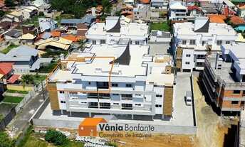 Imagem 4: Cobertura mobiliada com ótima posição solar no Espelho das Águas em Ingleses Sul