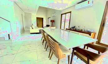 Imagem 5: Casa de condomínio para venda com 355 metros quadrados com 4 quartos