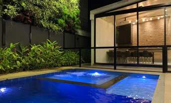 Imagem 2: Casa Contemporânea Térrea Mobiliada no Condomínio Alphaville Nova Esplanada 1 - Permuta