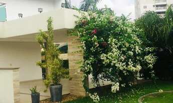 Imagem 4: Excelente Duplex no Residencial Adrianópolis. 5 suítes, piscina, completa com Armários Kit