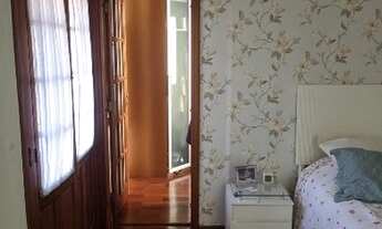 Imagem 7: Casa de condomínio para venda possui 300 metros quadrados com 4 quartos