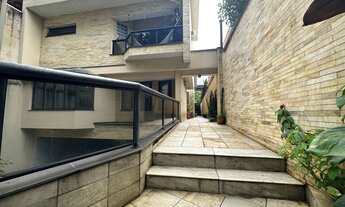 Imagem 2: Linda Casa para venda tem 463 metros quadrados com 4 quartos em Planalto Paulista - São Pa