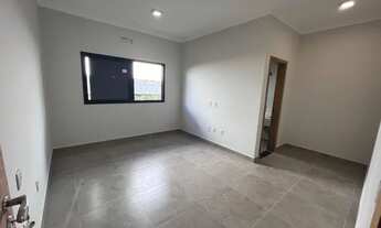 Imagem 5: Casa de condomínio para venda tem 320 metros quadrados com 4 quartos