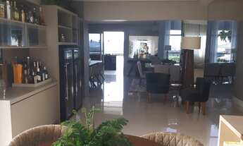 Imagem 3: Casa Alto Padrão, Mobiliada, 3 dormitórios c/ suíte, 3 andares, 540 m² no Pedra Branca - P