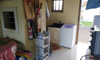 Imagem 6: Casa para venda possui 90 m2 de esquina frente mar