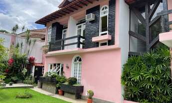 Imagem 3: Excelente residência no Condomínio Eldorado, com 585m² construídos, 808,m² de terreno