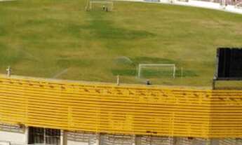 Imagem 2: Apartamento andar alto, no Edifício Carlos Gomes, próx ao Batistão