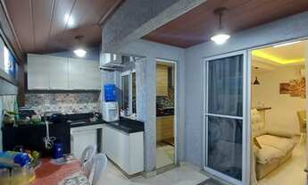 Imagem 7: Apartamento térreo com quintal de 2 quartos sendo uma suíte no condomínio Villaggio Mangui