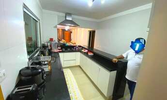 Imagem 6: Linda Casa no JD Europa com Ampla Área de Lazer