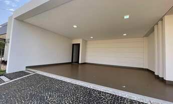 Imagem 3: Casa para venda com 277 metros quadrados com 4 suítes em condomínio fechado em Rio Verde