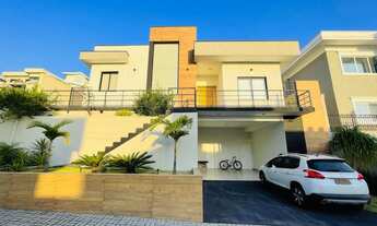 Imagem: CASA COM 3 DORMITÓRIOS À VENDA, 261 M²