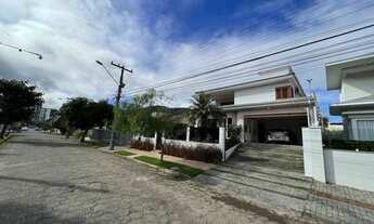 Imagem 4: Casa para aluguel com 400 metros quadrados com 5 quartos