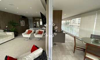 Imagem 6: Apartamento de 219m² com 4 dormitórios, sendo 3 suítes, varanda gourmet, 3 vagas de garage