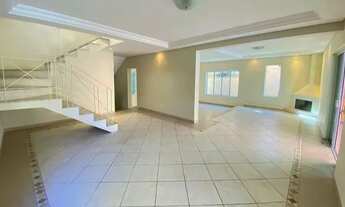 Imagem 3: Casa de condomínio para aluguel tem 300 metros quadrados com 4 quartos