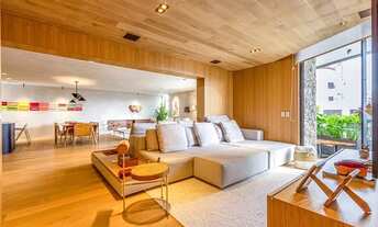 Imagem: Apartamento completamente reformado por