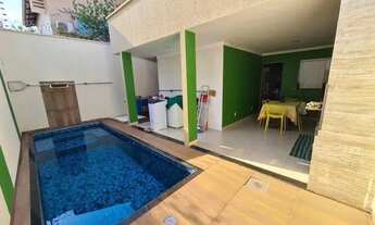 Imagem: Vendo casa com quintal