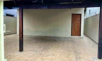 Imagem 2: Casa para Venda em Anápolis, JK Nova Capital, 3 dormitórios, 1 suíte, 2 banheiros, 2 vaga