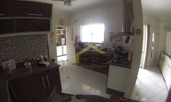 Imagem 5: Casa com varanda gourmet e piscina - Condomínio Hípica Pinheiro - Taubaté/SP