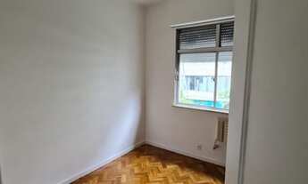 Imagem 6: Apartamento para venda possui 74 metros quadrados com 2 quartos em Copacabana - Rio de Jan