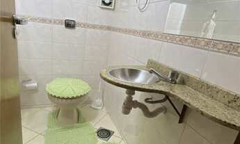 Imagem 3: LINDO SOBRADO MEDINDO NO CENTRO DE PINHAIS