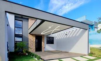 Imagem 3: Linda Casa Térrea com 3 Dormitórios, sendo 1 Suíte