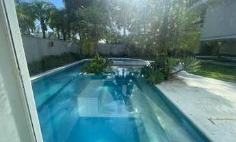 Imagem 2: Casa de condomínio para aluguel e venda tem 850 metros quadrados com 5 quartos