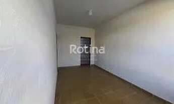 Imagem 2: Casa para aluguel, 3 quartos, 1 vaga, Tibery - Uberlândia/MG