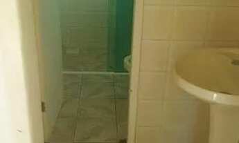 Imagem 6: Casa alto e baixo. Com grande quintal