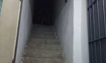 Imagem 4: 1 casa com 3 anda sendo 2 casa e uma cobertura toda coberta