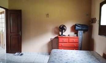 Imagem 2: Casa de condomínio térrea para venda possui 296 metros quadrados com 1 quarto