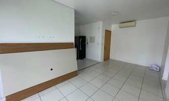 Imagem 2: Alugo apartamento de 2 quartos semi-mobiliado na ponta negra