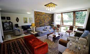 Imagem 7: Casa para venda possui 547 metros quadrados com 4 quartos em Jardim Social - Curitiba - PR