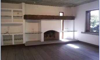 Imagem 5: Casa para aluguel e venda possui 599 metros quadrados com 4 quartos