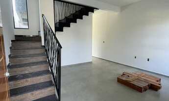 Imagem 6: Sobrado com piscina, simplesmente impecável, a 900 metros do mar