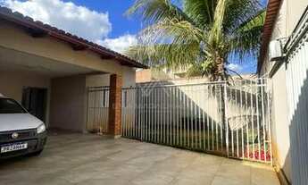 Imagem: Aluga-se casa 2 quartos sendo 1 suíte com