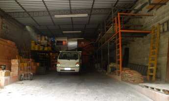 Imagem 3: IMPERDÍVEL - Prédio com 3 pisos