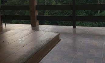 Imagem 3: CASA RÚSTICA COM MIRANTE, EM CONDOMÍNIO DE ALDEIA