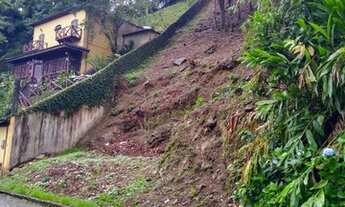 Imagem 2: Lote/Terreno - venda - Quitandinha - Petrópolis - RJ