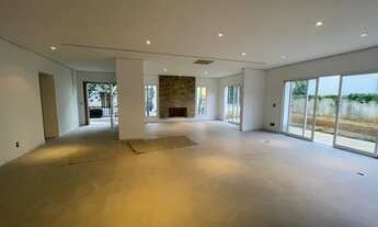 Imagem 7: Casa de condomínio sobrado para venda tem 671 metros quadrados com 4 quartos