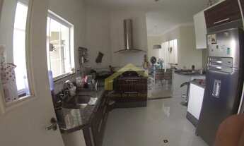 Imagem 7: Casa com varanda gourmet e piscina - Condomínio Hípica Pinheiro - Taubaté/SP