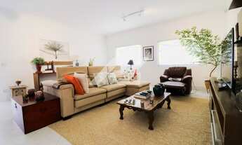 Imagem 7: Casa de condomínio para venda tem 395 metros quadrados com 4 quartos