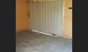 Imagem 6: ALUGO CASA COM BARRACAO NO FUNDO