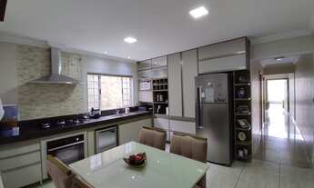 Imagem 6: Casa para venda possui 150 metros quadrados com 3 quartos