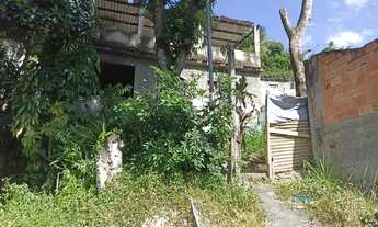 Imagem 2: 2 Casas na comunidade da Nova Brasília, Niterói, RJ
