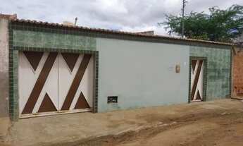 Imagem: Casa com 3 quartos, duas salas e dois banheiros