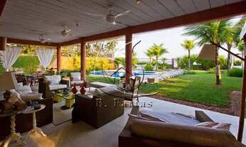 Imagem: Linda casa frente ao mar na praia da Barra