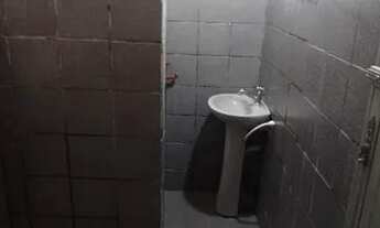 Imagem 2: Aluga-se kitnet Casa com 1 dormitório