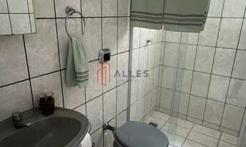 Imagem 2: ALUGA-SE ANUAL APARTAMENTO MOBILADO NO CENTRO DE BALNEÁRIO CAMBORIÚ/SC